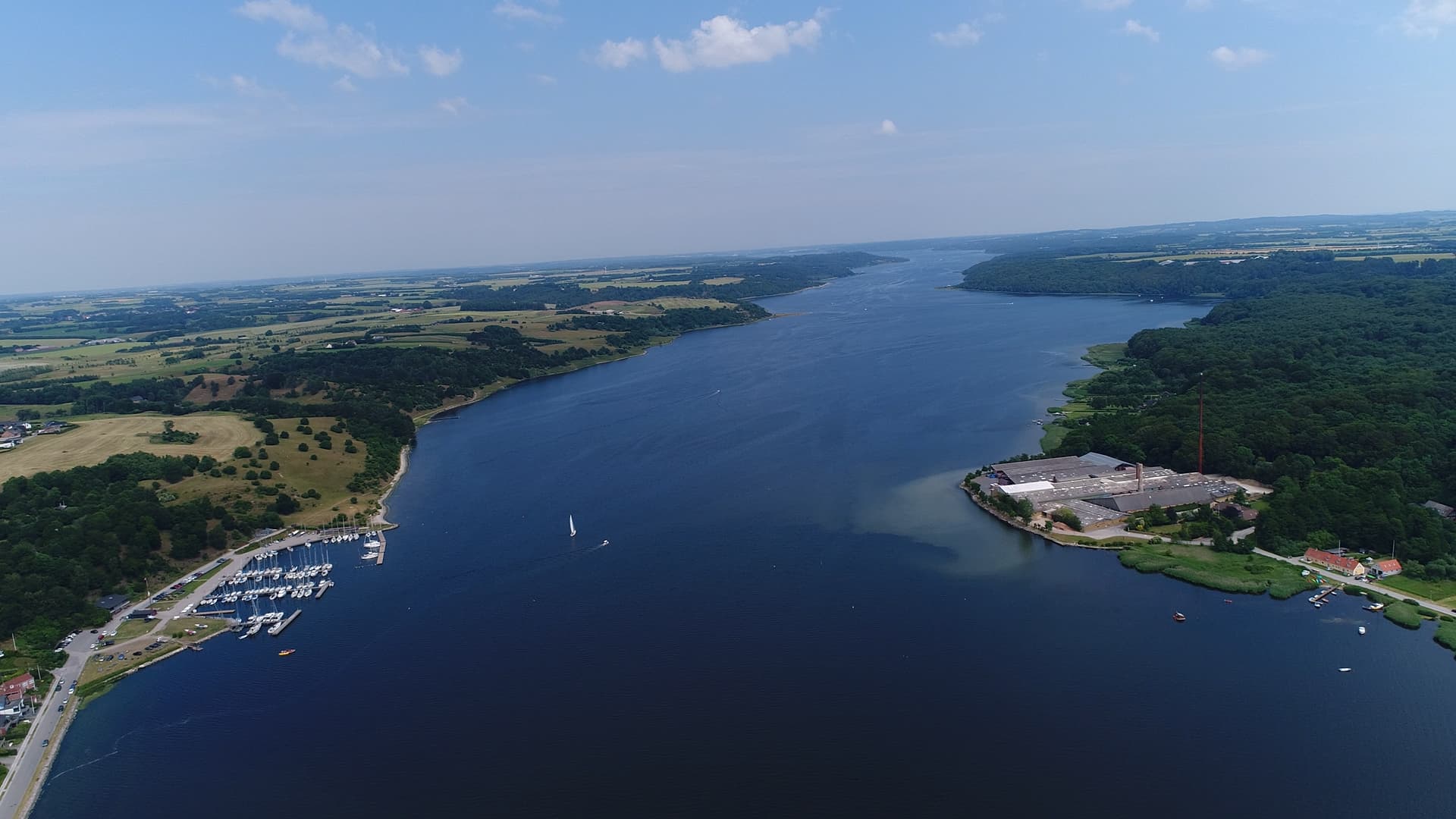 mariagerfjord luftfoto fra hobro